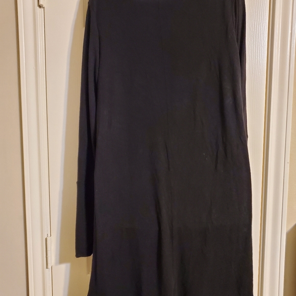 Maggie Fit High Low Black Tunic - Picture 4 of 9